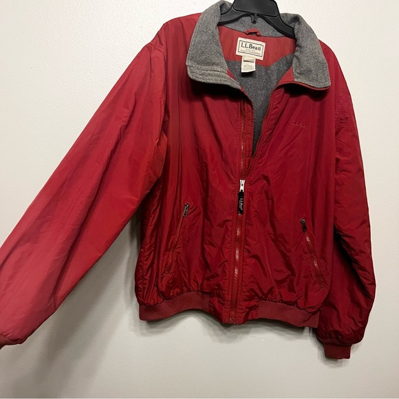 L.L. Bean Mens Warm Up Winter Red Jacket with Gray Collar Size Medium - Picture 2 of 9